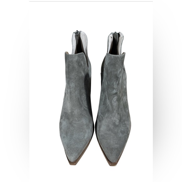 Steve Madden Boots Cedar Pointed Ankle Booties Heels Gray Leather 6.5 M New - Picture 2 of 11
